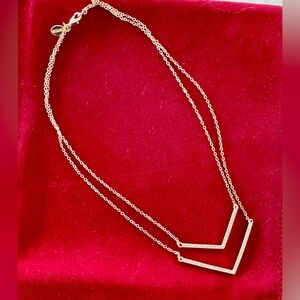 GOLD LAYERED NECKLACE WITH CRYSTALS